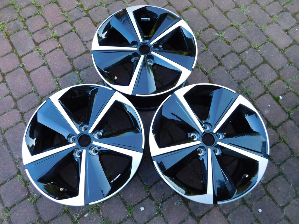 1x Alufelge 17 Zoll 7.5" 5x108 44ET Glanz Silber 9847065380 Opel Astra L 308 I FEL4095966422no
