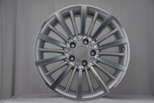 Load image into Gallery viewer, 1x Alufelge 18 Zoll 8.0" 5x120 34ET Glanz Silber 6796249 BMW 1 Rim Wheel FEL6981846962pc