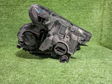 Load image into Gallery viewer, Frontscheinwerfer Citroën C4 III CSC29243 Links Scheinwerfer Headlight SCH9097471156zo