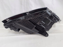 Laden Sie das Bild in den Galerie-Viewer, Frontscheinwerfer Skoda Superb III 3V1941015D LED Links Scheinwerfer Headlight