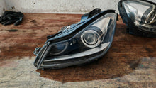Laden Sie das Bild in den Galerie-Viewer, Frontscheinwerfer Mercedes-Benz W204 A2048204339 Links Scheinwerfer Headlight SCH5396388154rl