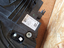 Laden Sie das Bild in den Galerie-Viewer, Frontscheinwerfer BMW 2 Active Tourer U06 5A42247-07 LED Links Headlight