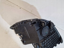 Laden Sie das Bild in den Galerie-Viewer, Frontscheinwerfer Mercedes-Benz W206 A2069067203 Rechts Scheinwerfer Headlight SCH6438827865iv