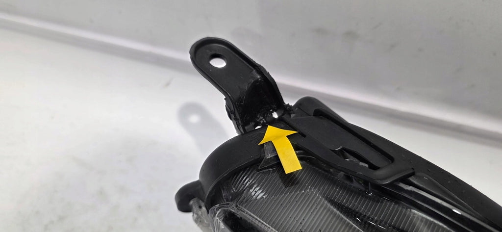 Frontscheinwerfer Toyota Yaris K0-8EU Rechts Scheinwerfer Headlight SCH3246779371ll