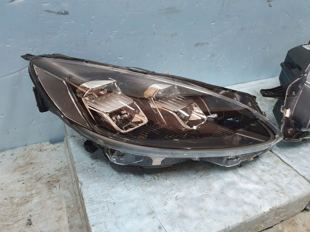 Frontscheinwerfer Ford Kuga LV4B-13E015-FC LV4B-13E014-FB Rechts oder Links SCH3469123745eg