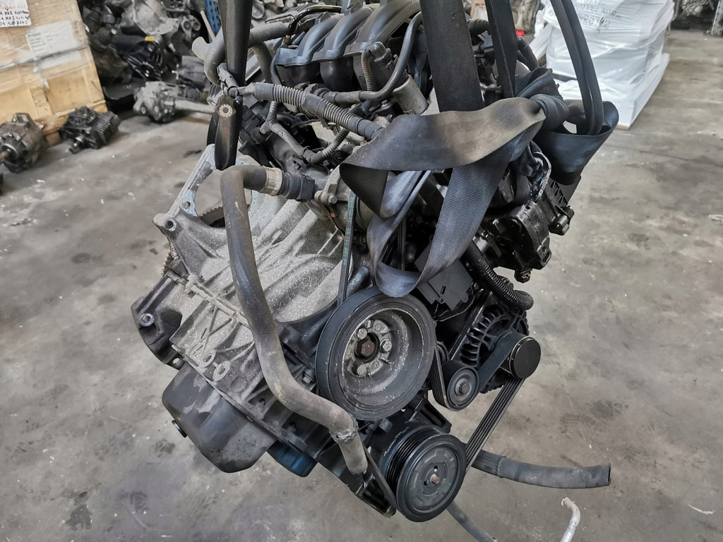 Motor Peugeot 208 I ZM01 1.0 VTI 68PS 50kW Benzin Engine Komplett