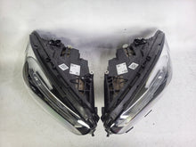 Laden Sie das Bild in den Galerie-Viewer, Frontscheinwerfer Mercedes-Benz W247 A2479061404 A2479061304 LED Ein Satz SCH2313959083tb