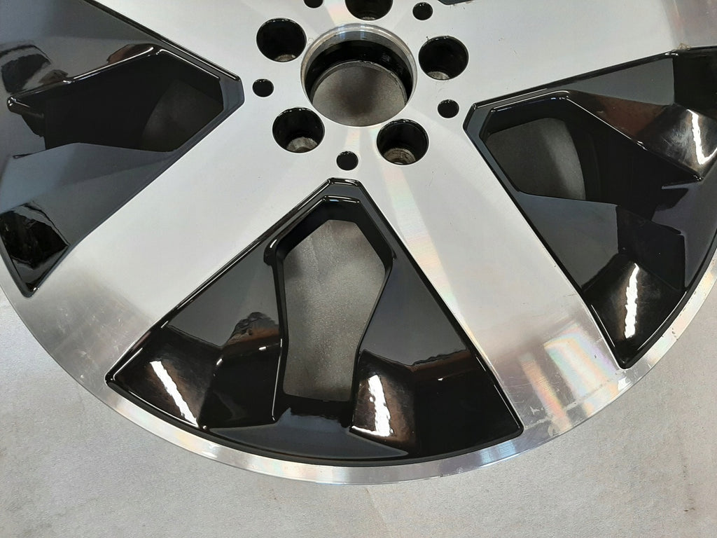 1x Alufelge 18 Zoll 7.5" 5x112 53ET A2474012800 Mercedes-Benz Glb X247 Rim Wheel