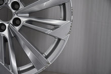 Laden Sie das Bild in den Galerie-Viewer, 1x Alufelge 18 Zoll 7.0" 5x100 39ET Glanz Silber 658601025P Skoda Scala Kamiq FEL1267727579jc