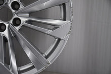 Laden Sie das Bild in den Galerie-Viewer, 1x Alufelge 18 Zoll 7.0" 5x100 39ET Glanz Silber 658601025P Skoda Scala Kamiq FEL1267727579jc