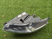 Laden Sie das Bild in den Galerie-Viewer, Frontscheinwerfer Ford FR3B-13006-C Links Scheinwerfer Headlight SCH8679231624rl