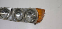 Laden Sie das Bild in den Galerie-Viewer, Frontscheinwerfer Mercedes-Benz Sl R107 Ein Satz Scheinwerfer Headlight SCH7571460315so