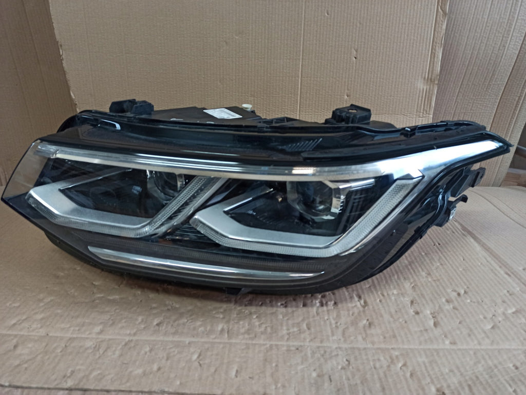 Frontscheinwerfer VW Tiguan 5NB941081C Links Scheinwerfer Headlight