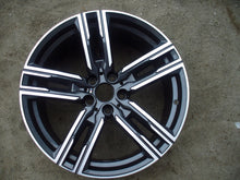 Load image into Gallery viewer, 1x Alufelge 19 Zoll 9.0" 5x112 41ET Glanz 8090020 BMW G16 G14 G15 Rim Wheel FEL8302748439xn