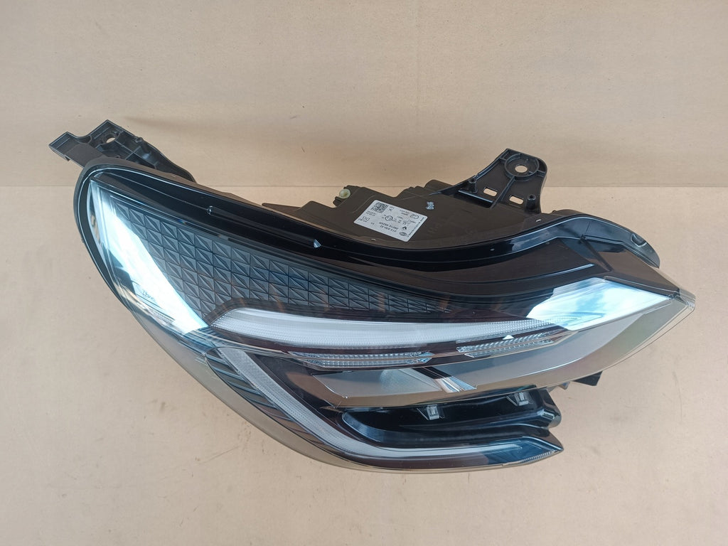 Frontscheinwerfer Renault Captur II 260104525R Full LED Rechts Headlight