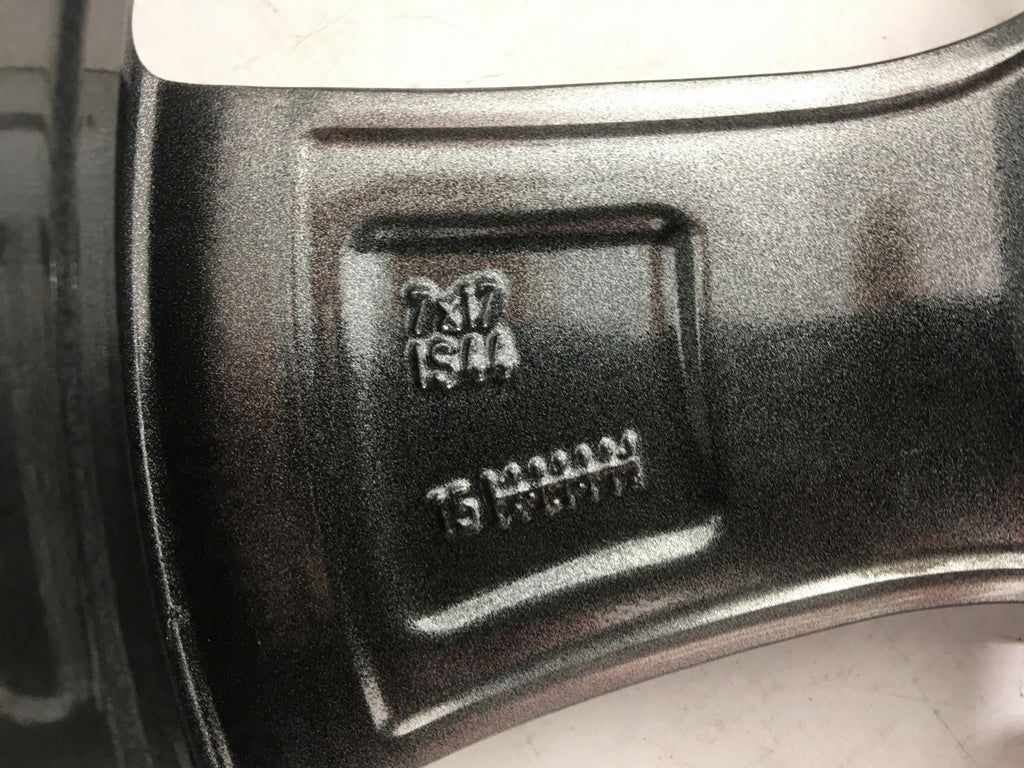 1x Alufelge 17 Zoll 7.0" 5x110 44ET Opel Corsa E Rim Wheel