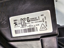 Laden Sie das Bild in den Galerie-Viewer, Frontscheinwerfer Peugeot 2008 208 II 90200109 9833036380 Links Headlight