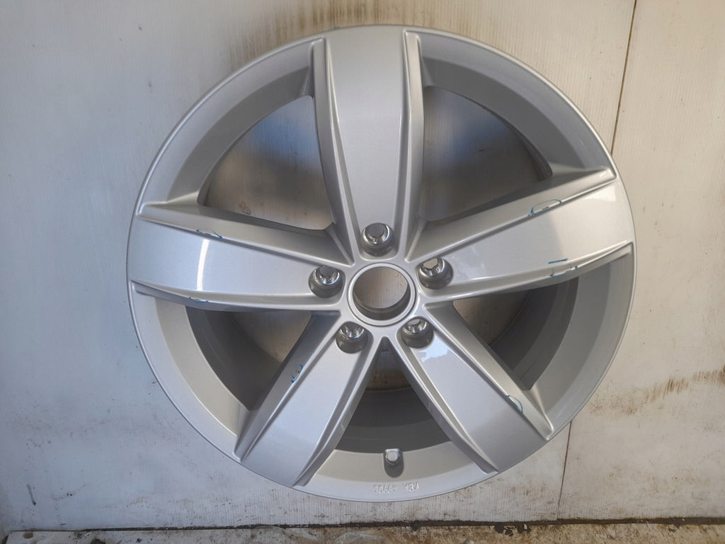1x Alufelge 17 Zoll 6.5" 5x112 38ET Glanz Silber 5NA071497 VW Rim Wheel FEL7653882117xx