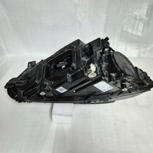 Laden Sie das Bild in den Galerie-Viewer, Frontscheinwerfer Mercedes-Benz Cla A1189062500 Links Scheinwerfer Headlight SCH1581586972qm