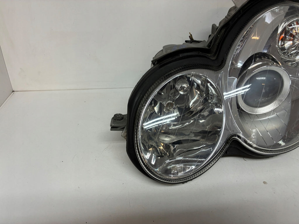 Frontscheinwerfer Mercedes-Benz W203 Links Scheinwerfer Headlight SCH7249044378io