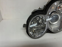 Laden Sie das Bild in den Galerie-Viewer, Frontscheinwerfer Mercedes-Benz W203 Links Scheinwerfer Headlight SCH7249044378io