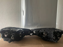 Load image into Gallery viewer, Frontscheinwerfer VW Golf VII Sportsvan 517941032B 517941031B Xenon Ein Satz SCH3330471178fi