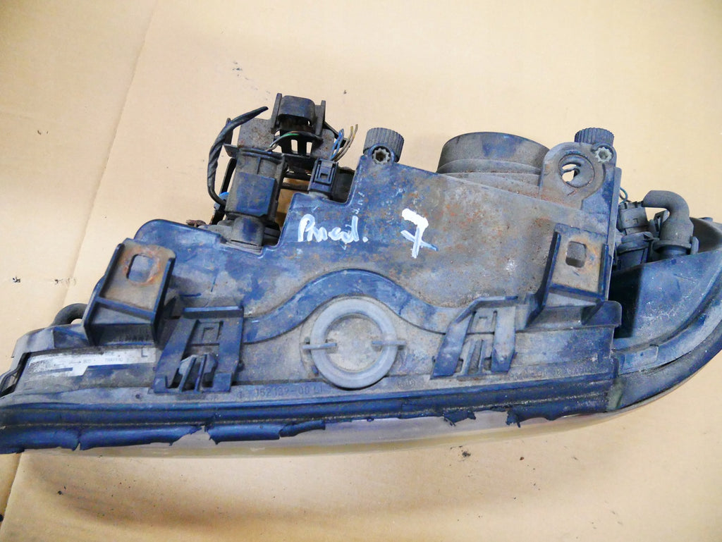 Frontscheinwerfer BMW E39 Xenon Links Scheinwerfer Headlight SCH8137438828qm