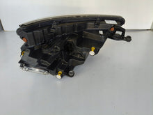 Laden Sie das Bild in den Galerie-Viewer, Frontscheinwerfer Skoda Kamiq 658941015B Full LED Links Scheinwerfer Headlight SCH9404799188ys