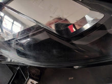 Laden Sie das Bild in den Galerie-Viewer, Frontscheinwerfer Toyota Hilux LED Links Scheinwerfer Headlight SCH9523974429ts