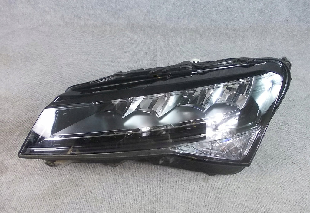 Frontscheinwerfer Skoda Superb III 3V1941015C Full LED Links Headlight