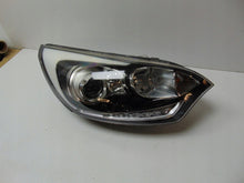 Laden Sie das Bild in den Galerie-Viewer, Frontscheinwerfer Kia Rio III Rechts Scheinwerfer Headlight SCH3563056499ya
