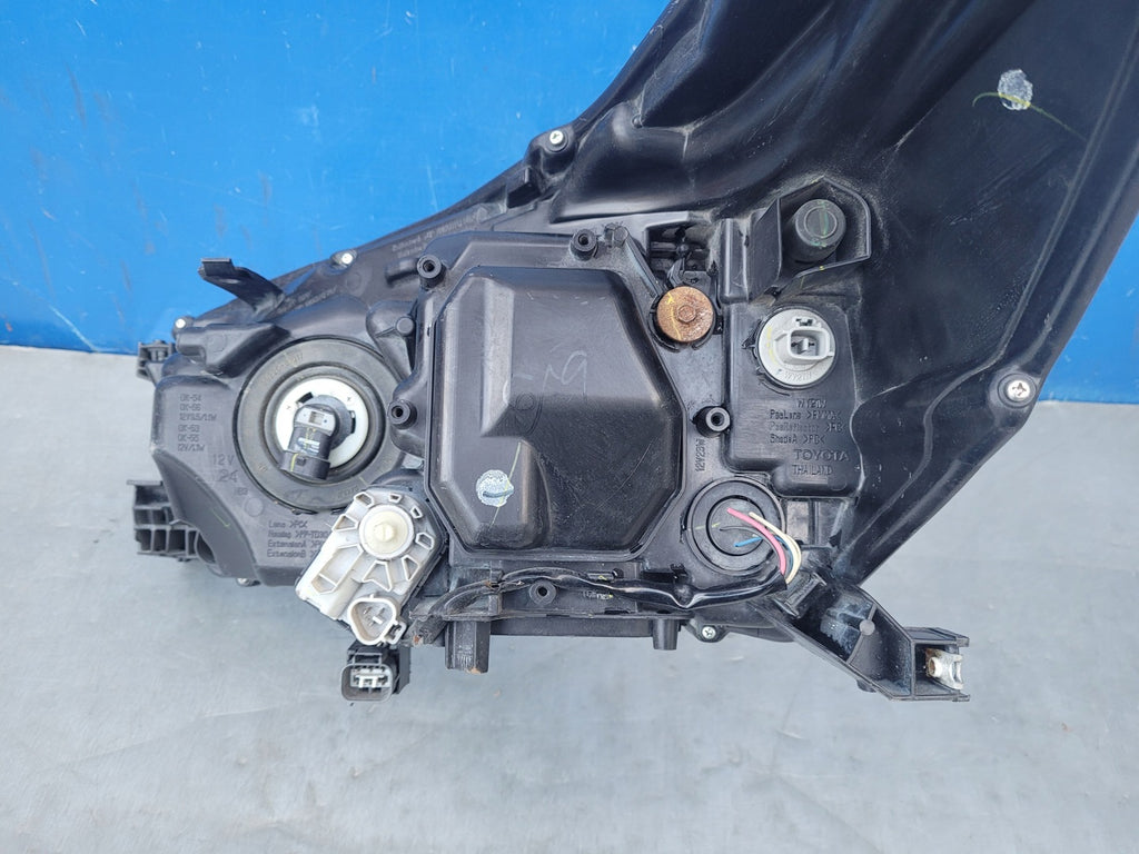 Frontscheinwerfer Toyota Hilux OK-56 0K-56 LED Rechts Scheinwerfer Headlight SCH9119581969os