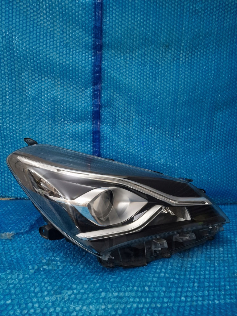 Frontscheinwerfer Toyota Yaris Rechts Scheinwerfer Headlight