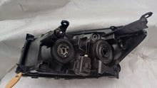 Laden Sie das Bild in den Galerie-Viewer, Frontscheinwerfer Toyota III Rechts Scheinwerfer Headlight SCH7325989346ge