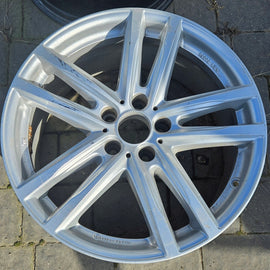 1x Alufelge 19 Zoll 9.0