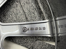 Load image into Gallery viewer, 1x Alufelge 19 Zoll 8.0" 5x112 43 5ET A1564010400 Mercedes-Benz X156 Rim Wheel FEL9156491758dv