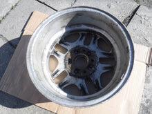 Laden Sie das Bild in den Galerie-Viewer, 1x Alufelge 16 Zoll 7.0&quot; 5x120 47ET 6752769 BMW Rim Wheel