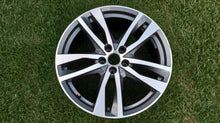 Laden Sie das Bild in den Galerie-Viewer, 1x Alufelge 19 Zoll 8.5&quot; 5x112 Glanz 4KO601025M Audi A6 C8 Rim Wheel