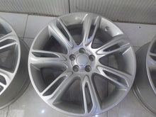 Laden Sie das Bild in den Galerie-Viewer, 1x Alufelge 20 Zoll 8.5" 5x120 45ET J8A2-1007-DA Land Rover Range Velar FEL5740717193ne