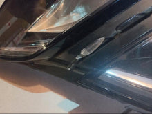 Load image into Gallery viewer, Frontscheinwerfer Skoda Octavia III 5E1941015F Links Scheinwerfer Headlight SCH3251468113xh