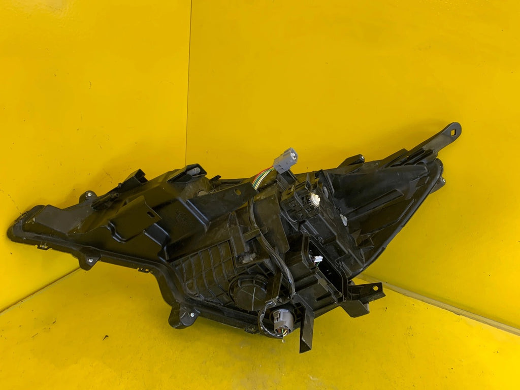 Frontscheinwerfer Mitsubishi Space Star 8301D456 LED Rechts Headlight