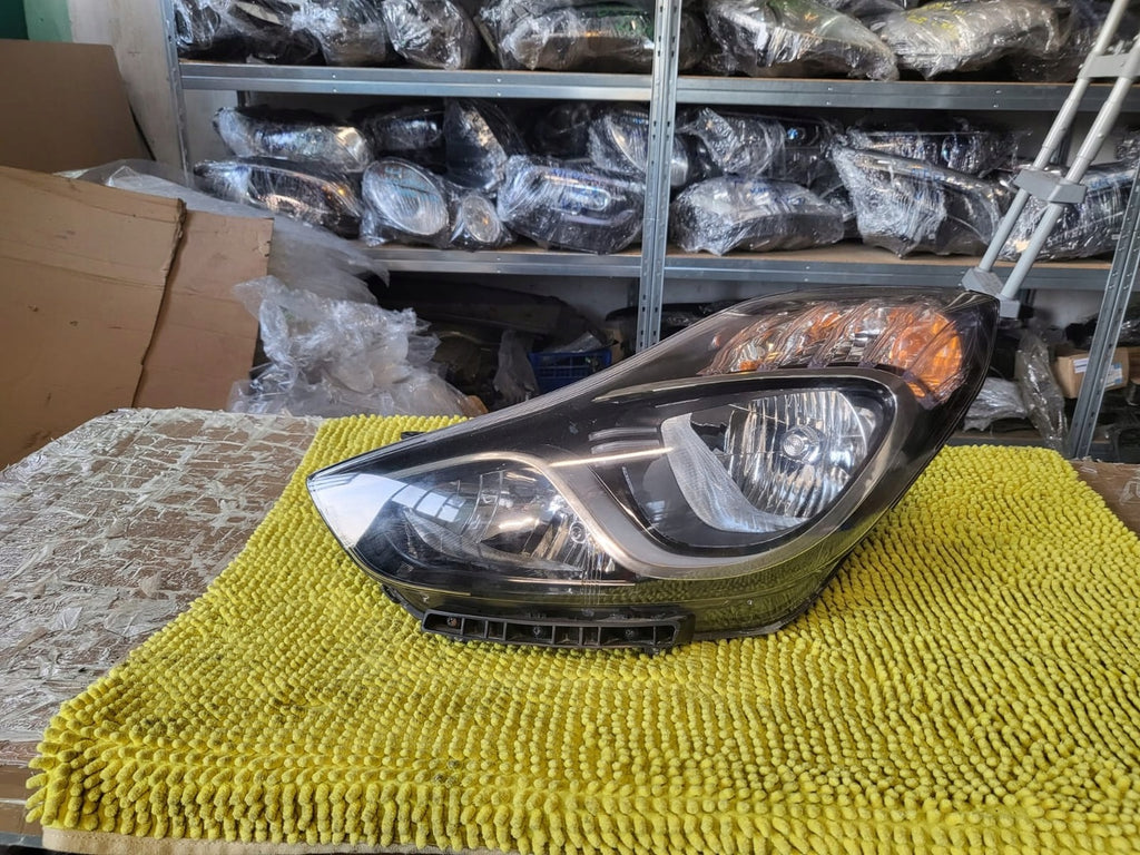 Frontscheinwerfer Hyundai Ix20 92101-1KXXX Links Scheinwerfer Headlight