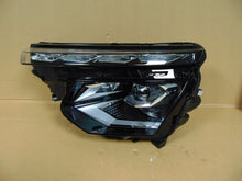 Laden Sie das Bild in den Galerie-Viewer, Frontscheinwerfer Skoda Kamiq 655941015C Full LED Ein Stück (Rechts oder Links) SCH6566364117kd