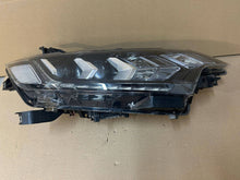Laden Sie das Bild in den Galerie-Viewer, Frontscheinwerfer Mitsubishi Outlander III ECM921-22E20 Full LED FALSE Headlight SCH2783155660gg