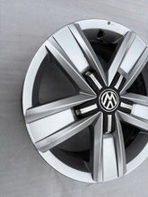 Laden Sie das Bild in den Galerie-Viewer, 1x Alufelge 17 Zoll 7.0" 5x120 7E0601025P VW Multivan Rim Wheel FEL5306543632fm