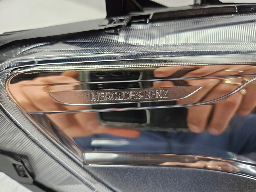 Frontscheinwerfer Mercedes-Benz Sprinter A9109060100 90139095AF Rechts Headlight SCH6875687286or