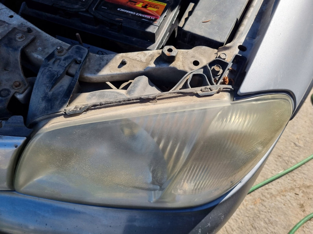Frontscheinwerfer Mazda Tribute Links Scheinwerfer Headlight
