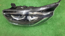 Laden Sie das Bild in den Galerie-Viewer, Frontscheinwerfer Ford Transit Custom JK21-13D153-BG Links Headlight