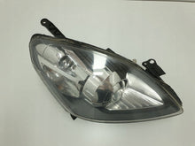 Laden Sie das Bild in den Galerie-Viewer, Frontscheinwerfer Opel Zafira B 13252470 13252471 Xenon Rechts oder Links