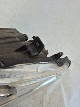 Laden Sie das Bild in den Galerie-Viewer, Frontscheinwerfer Mercedes-Benz Sprinter A9109060000 Links Headlight SCH1246493426ou